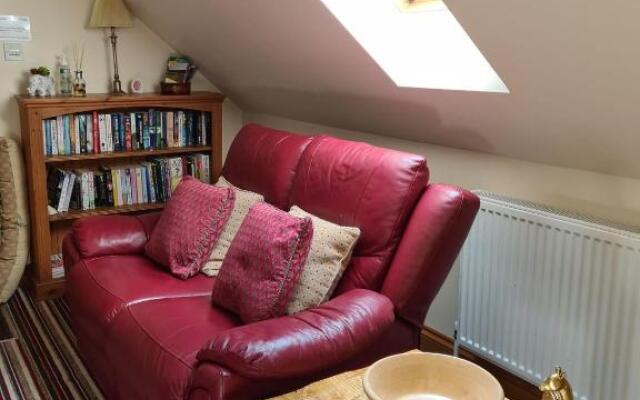 Lyde Cross Coach House