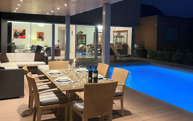Villa Dolce Vita With Private Pool