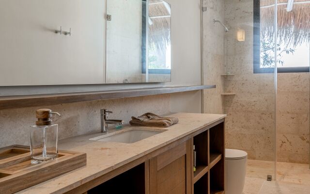 Regina Jungle Penthouse | Beach Club | Puerta Azul