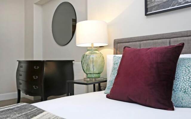 JOIVY Renovated Hidden Gem on the Historic Royal Mile
