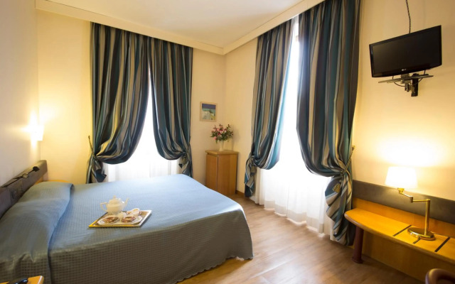 Albert Hotel