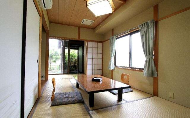 Kumihama Onsenkyo Shotenkyo