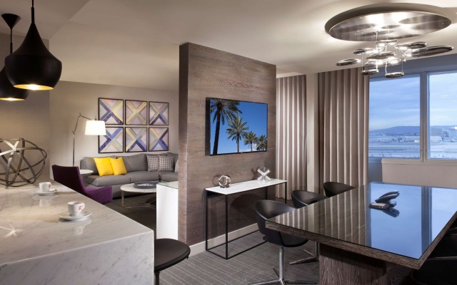 Hyatt Regency Los Angeles International Airport