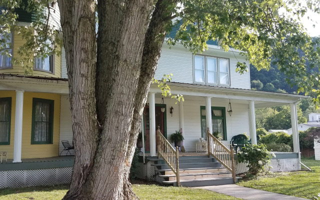 The Old Victorian Inn