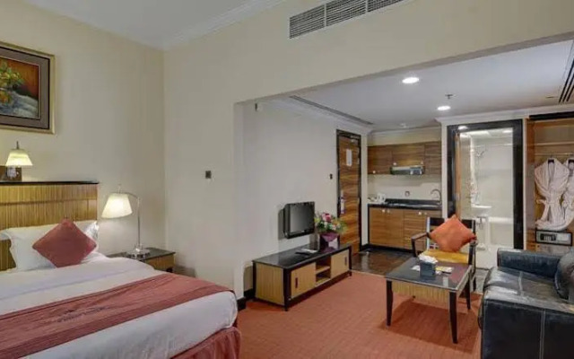 Rayan Hotel Corniche