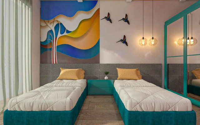 Kingfisher Nest Hotel Suites