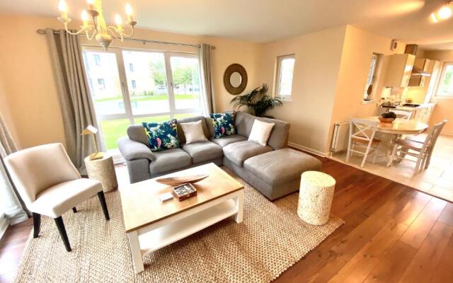 Monart Stylish City Centre Apartment, 2 Bed, sleeps 6