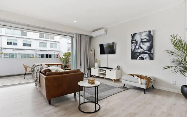 Zodiaks Princes Wharf 1 Bedroom Apartment