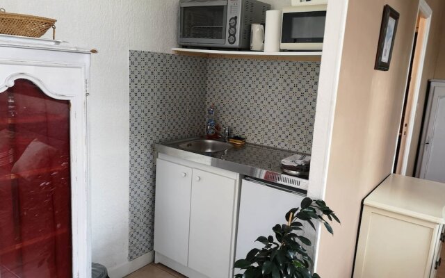 Studio avec terrasse et jardin