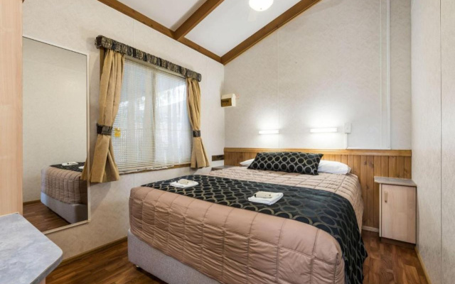 Reflections Lake Burrendong - Holiday Park – Guest Rooms – Mumbil