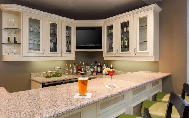 Hilton Garden Inn Bakersfield