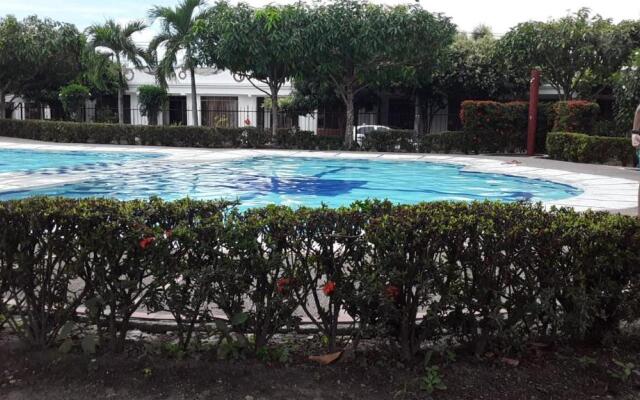 Acogedor y cómoda casa vacacional Condominios Flandes