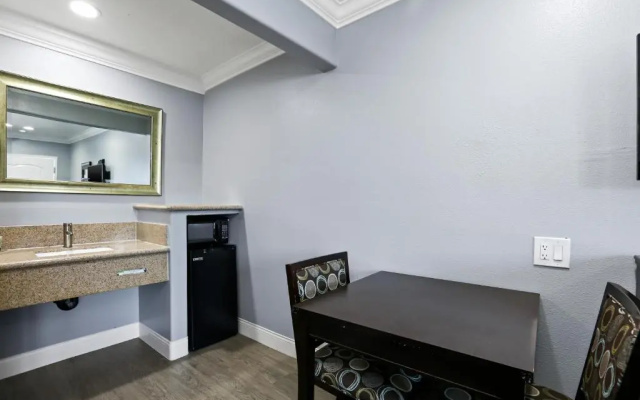 3rd Avenue Inn