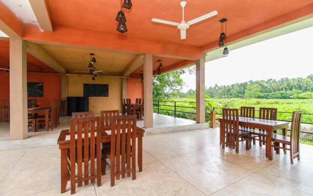 Dhanamuthu Hotel