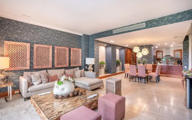 Magical 4BR Apartment w Maid bbq in Casa de Campo