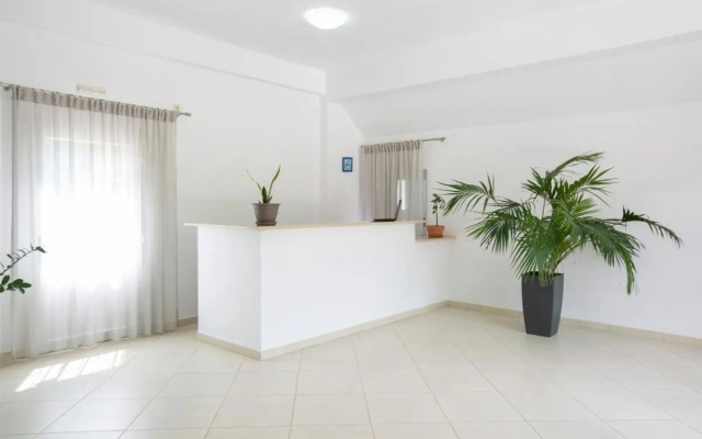 Menes Hotel