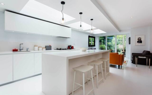 Veeve - Hampstead Contemporary