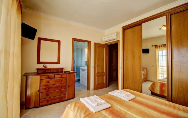 Villas2Go2 Albufeira Villa