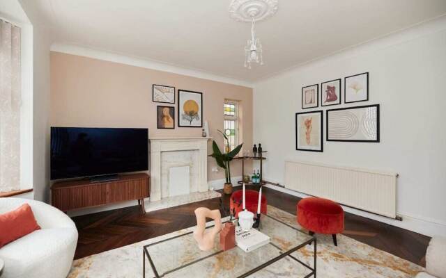 The Redbridge Sanctuary - Spacious 3bdr House With Garden