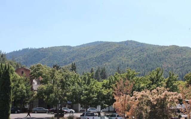 The Pioneer Craftsman House - Closest to Osf