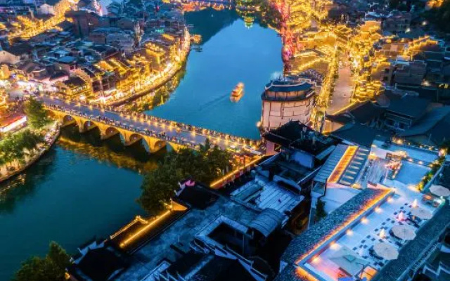 Shanheshi 360° Panoramic Skyview Guesthouse (Zhenyuan Ancient Town) – Outside – Qiandongnan
