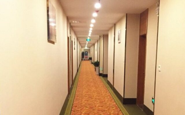 GreenTree Inn YangZhou West Hub Bus Station Express Hotel