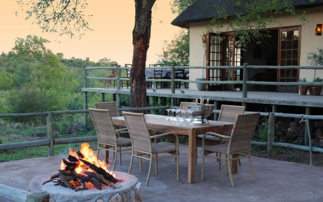 Mbizi Bush Lodge