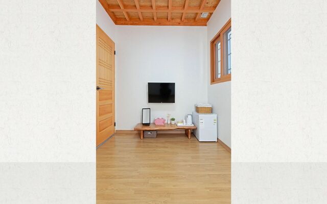 Cheonggong Hanok Stay
