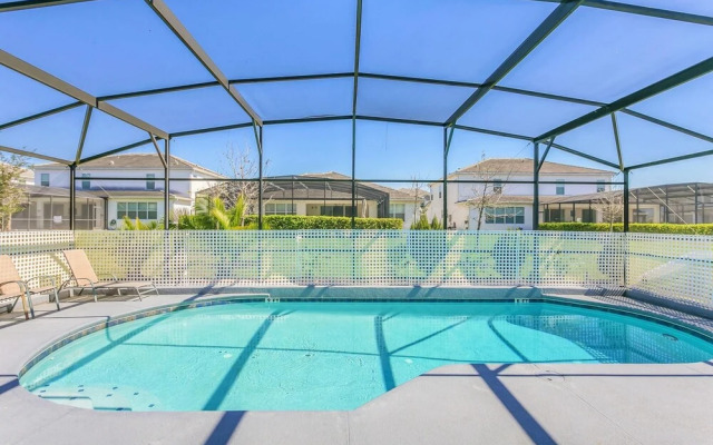 6BR Luxury Home w Private Pool BBQ