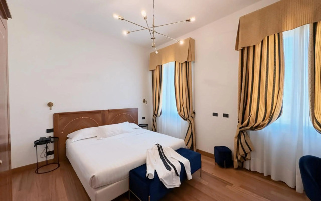 Rechigi Park Hotel