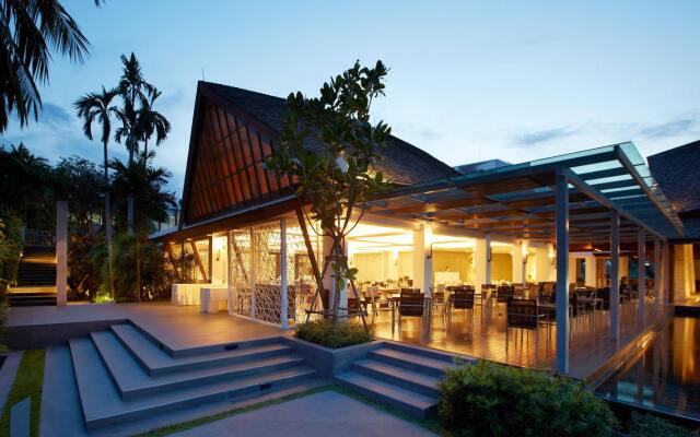 Veranda Pool Villas & Suite