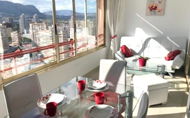 Apartment with One Bedroom in Benidorm, with Pool Access, Enclosed Garden And Wifi - 100 M From the Beach