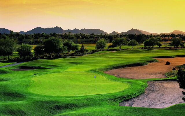 Embassy Suites by Hilton Phoenix Scottsdale