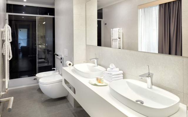 Hotel Salona Palace