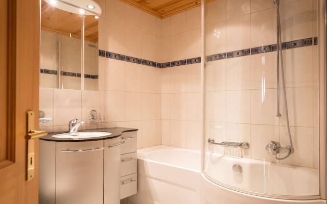 Luxurious Chalet in Zweisimmen near Ski Area