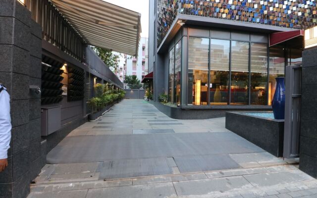 Hotel Gallery 67