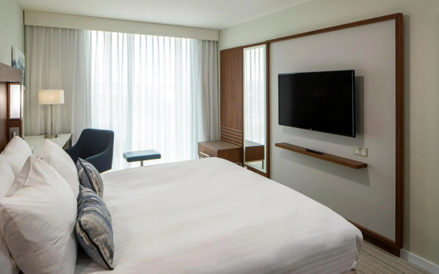Courtyard by Marriott Inverness Airport