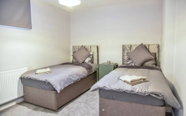 Massive 2bd Central Ipswich