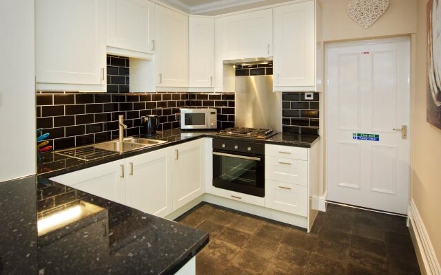 Cheshire Hospitality Ltd T/A Lennox Lea Studios & Apartments