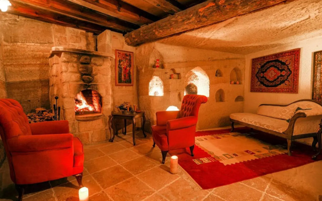 Sinasos Palace Cave Hotel