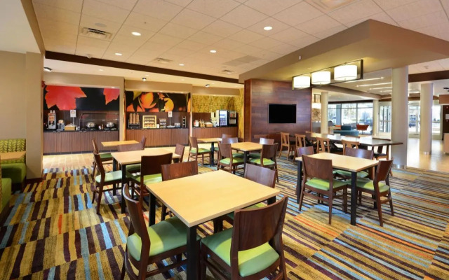 Fairfield Inn & Suites by Raleigh Capital Blvd./I-540