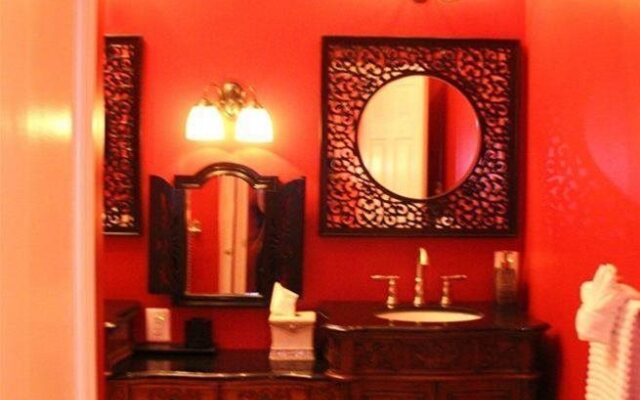 Pure NuPhoria Bed & Breakfast