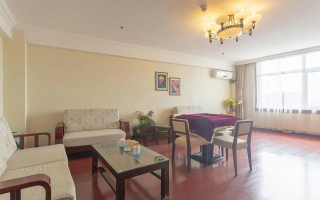 Dongfang Hotel
