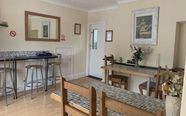Cranmore Guest House