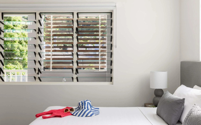 Mantra Aqueous on Port – Guest Rooms – Port Douglas