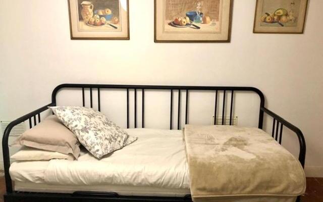 Dieppe centre charming spacious home for 2-8 guests