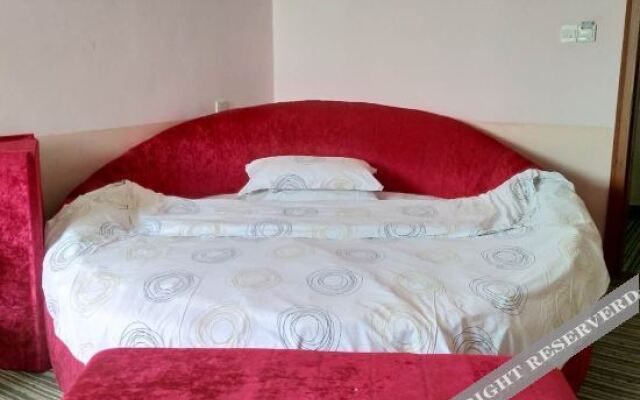 Suzhou Weekend Express Hotel