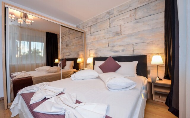 Bucharest Apartment - Cismigiu Gardens