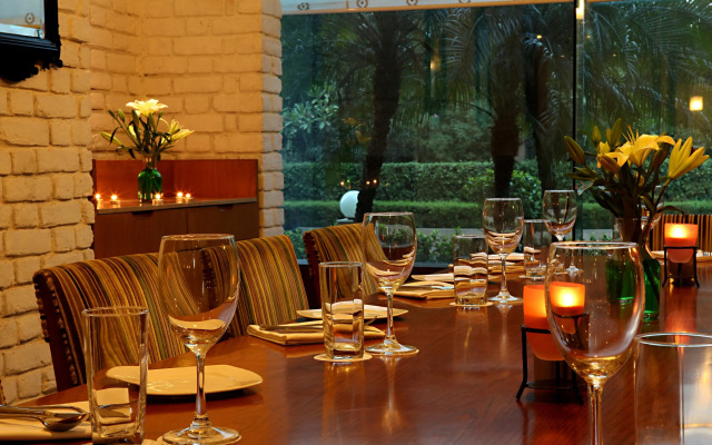 The Metropolitan Hotel and Spa New Delhi