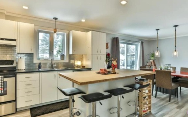 Stunning 2-bed House in Gatineau